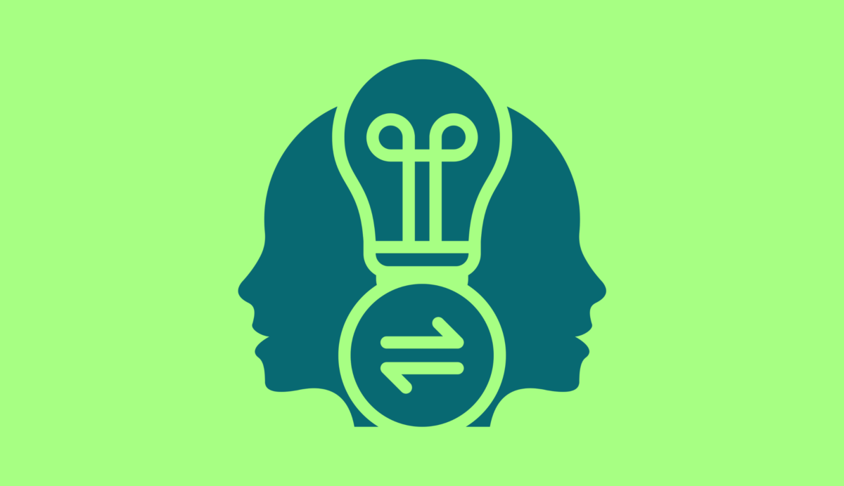 Icon of two heads, a shared lightbulb and arrows pointing in either direction.