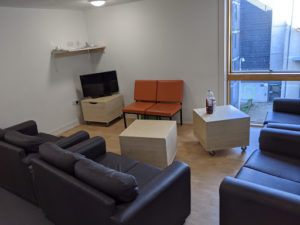 An example of a lounge in Woodland Court