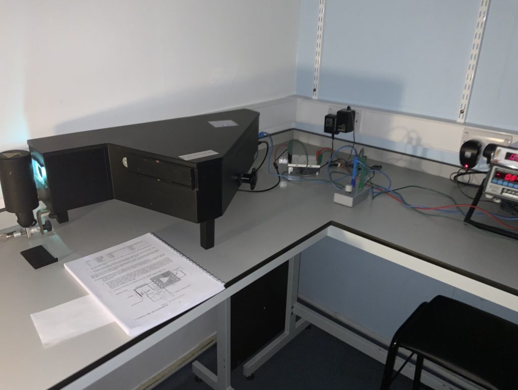 Photo showing the set up of a lab experiment which I performed in my first year of University.